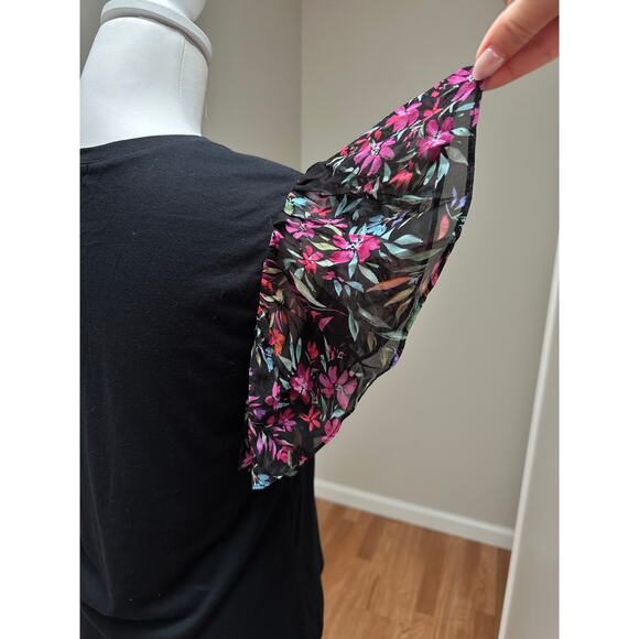 Generation Love Flutter Sleeve Tee Shirt Black Floral size Small - Picture 3 of 7